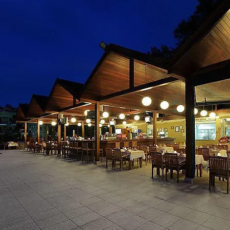 ホテル Julian Forest