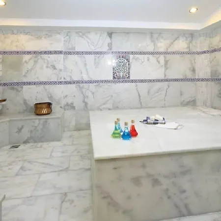 Hotel Julian Forest 4*