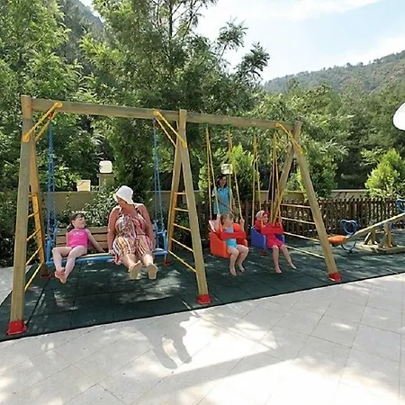 Julian Forest ホテル 4*