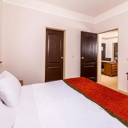 Otel Julian Forest 4*