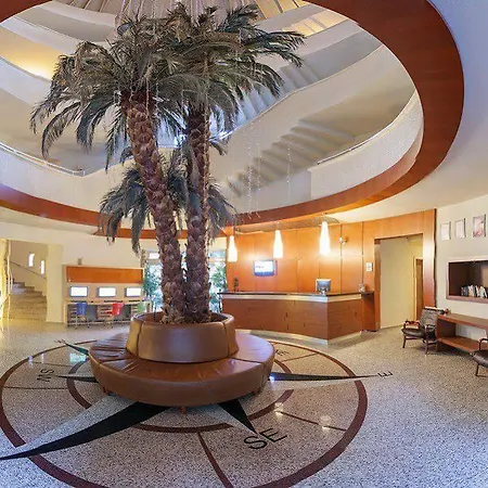 ホテル Julian Forest 4*