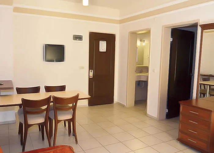 호텔 Julian Forest