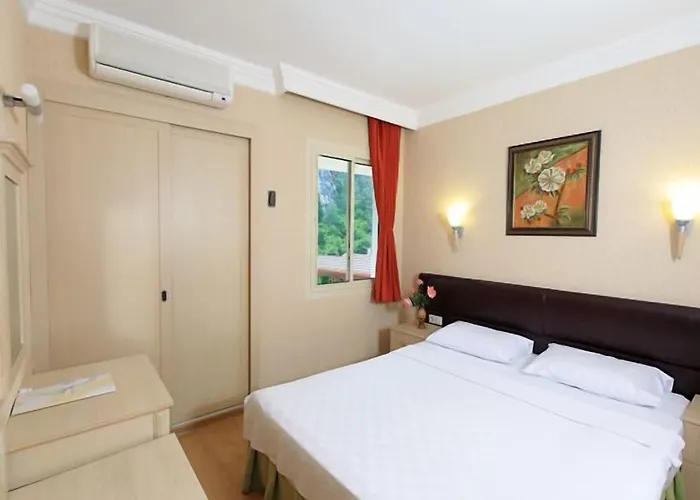 Julian Forest 말마리스