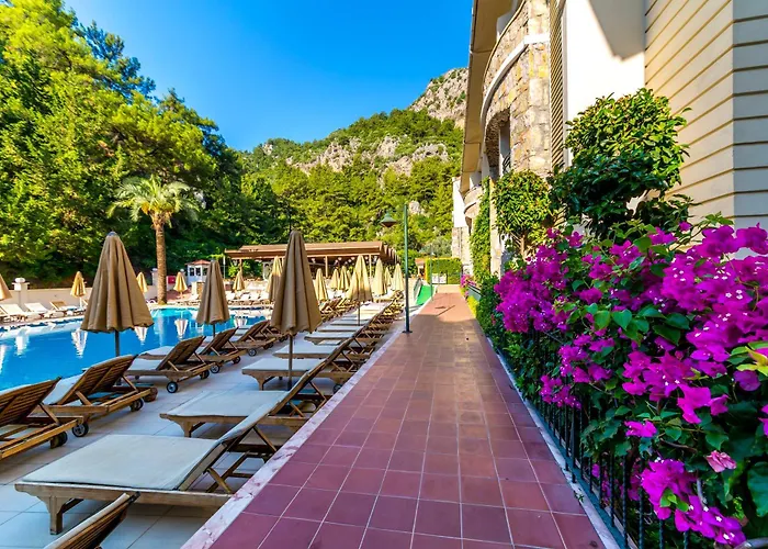 Julian Forest 말마리스