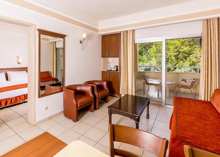 호텔 Julian Forest 말마리스