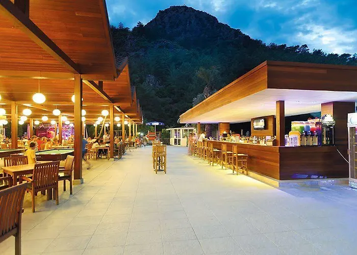 Julian Forest 말마리스