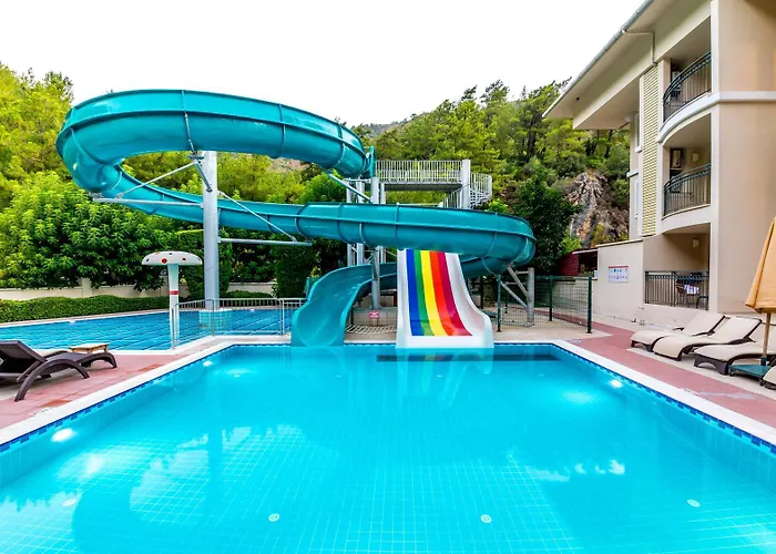 Julian Forest 말마리스