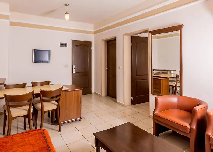 호텔 Julian Forest