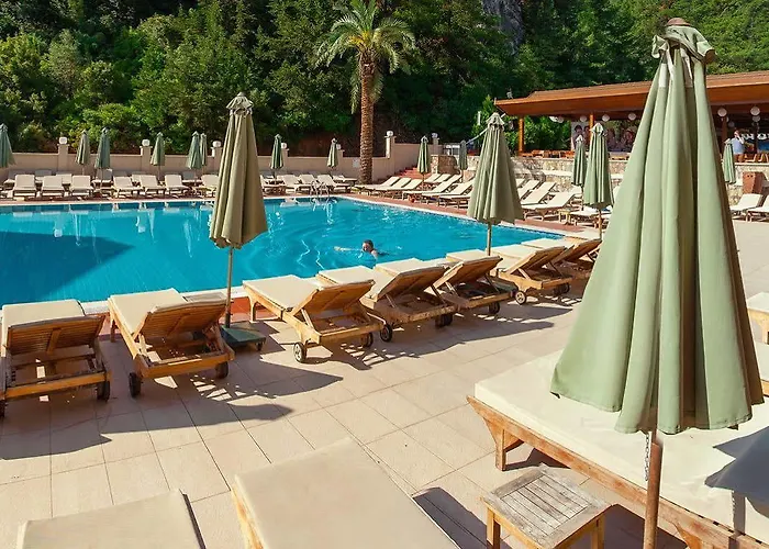 Julian Forest 말마리스