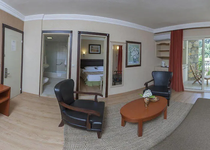 Julian Forest 말마리스