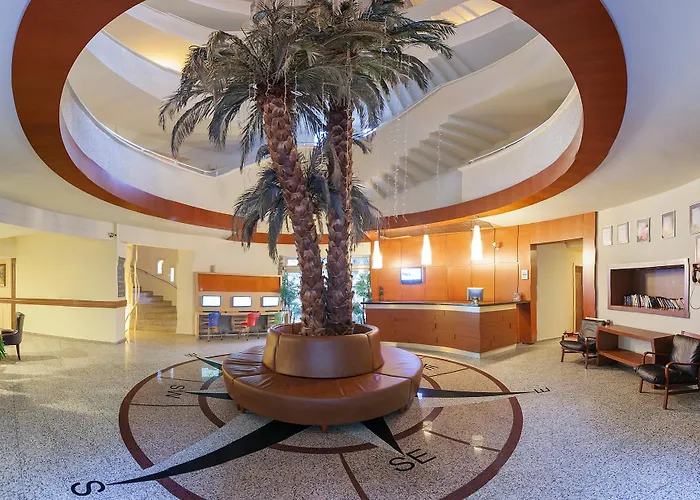 Hotel Julian Forest 4*